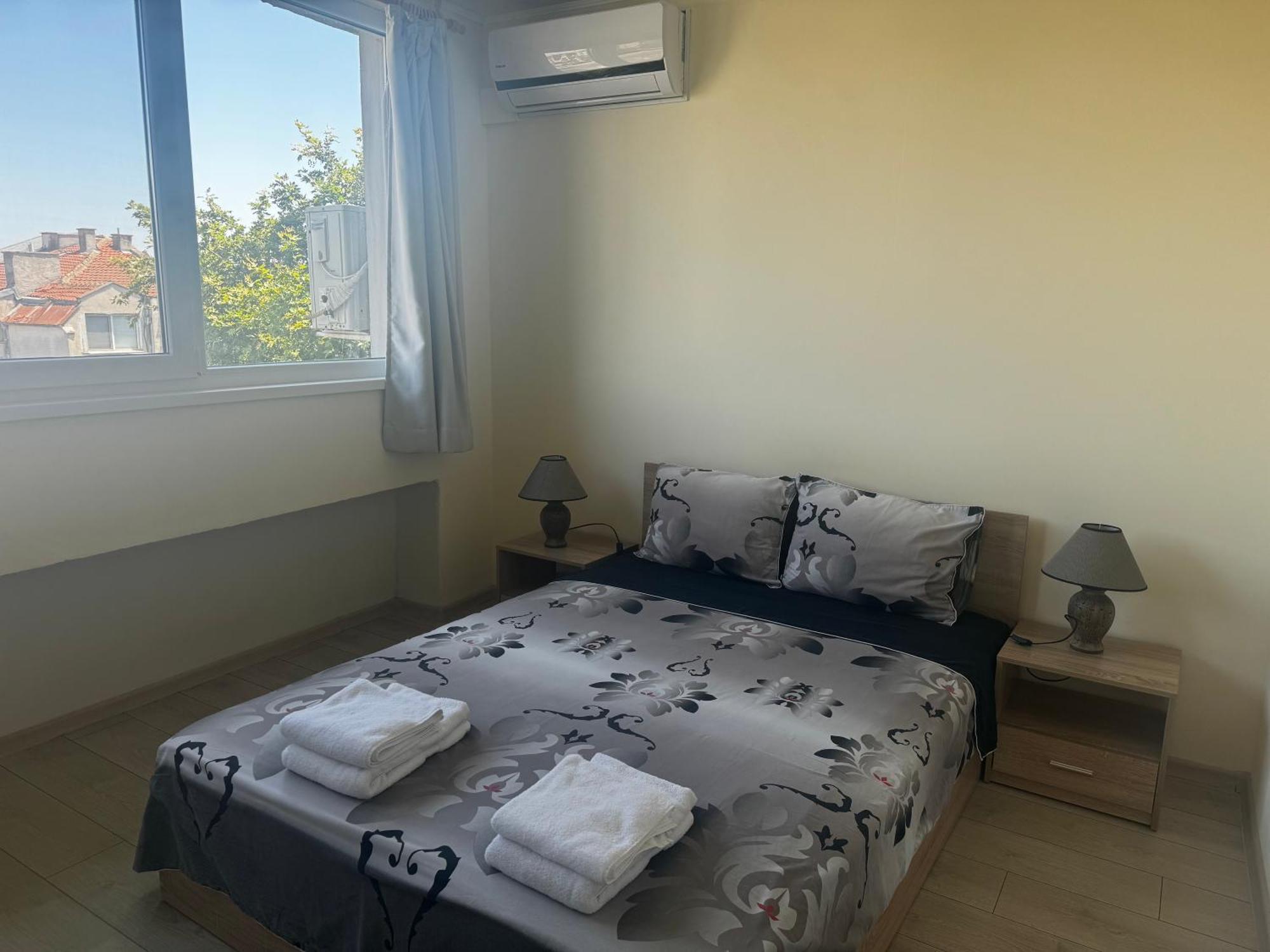 Avelov Art Apartment Burgas City Exteriér fotografie